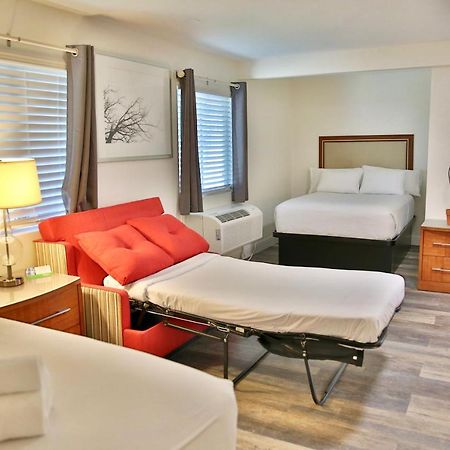 Travelodge By Wyndham Crescent City Extérieur photo