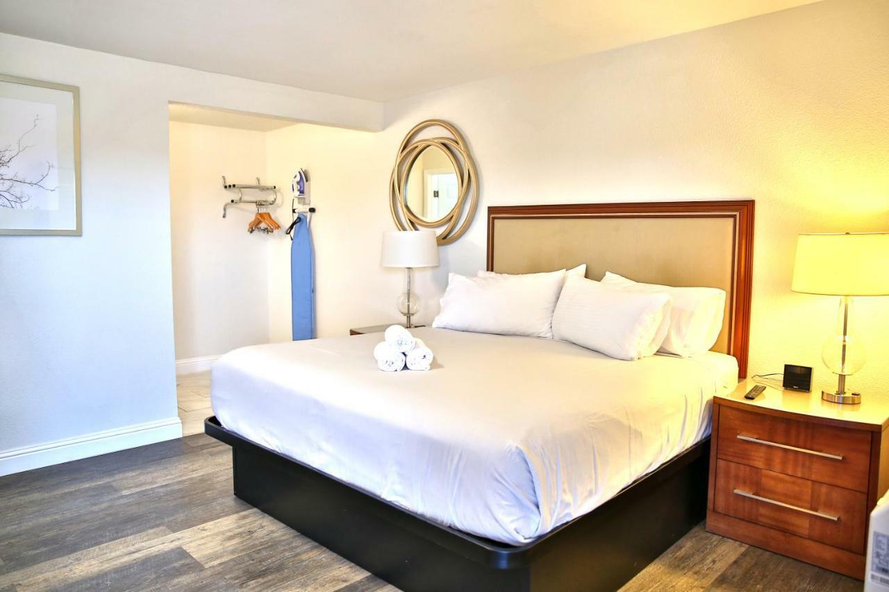 Travelodge By Wyndham Crescent City Extérieur photo