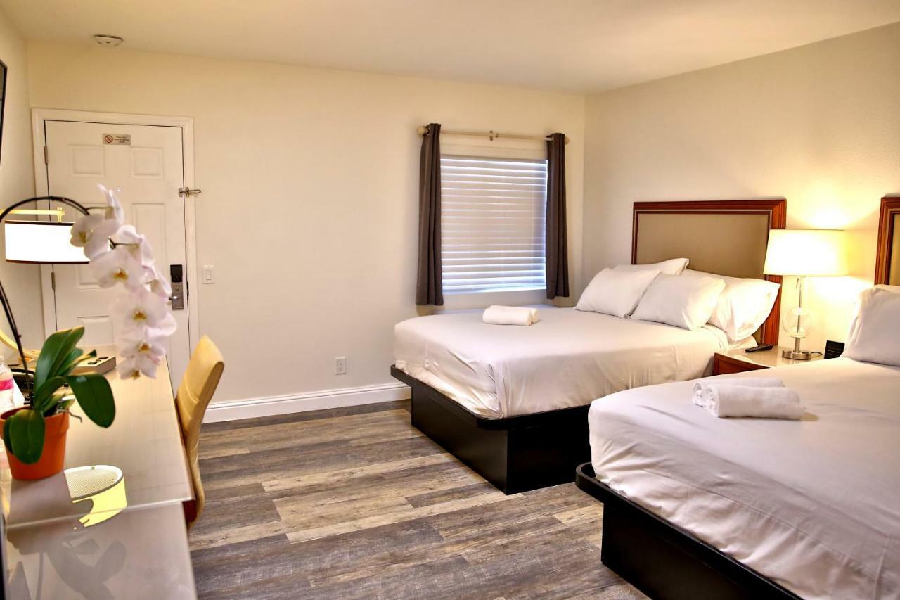 Travelodge By Wyndham Crescent City Extérieur photo