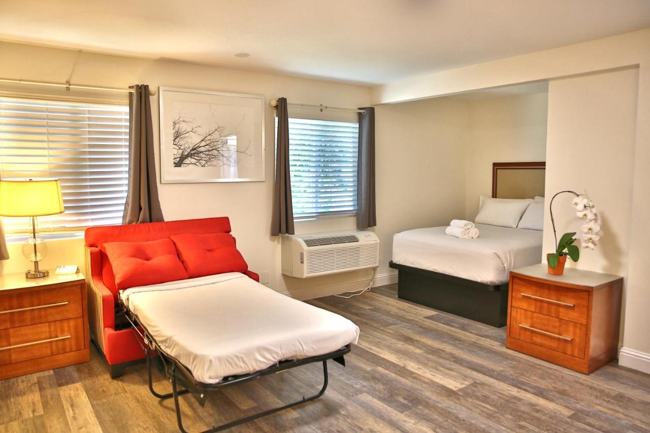 Travelodge By Wyndham Crescent City Extérieur photo