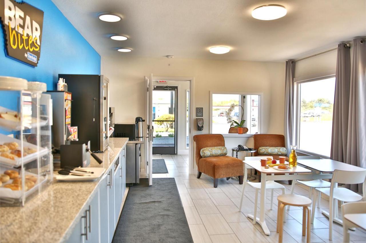 Travelodge By Wyndham Crescent City Extérieur photo