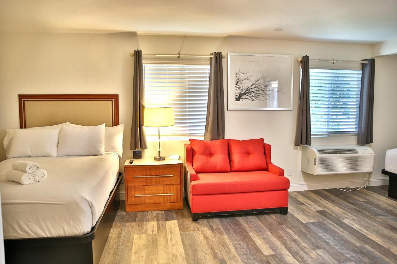 Travelodge By Wyndham Crescent City Extérieur photo